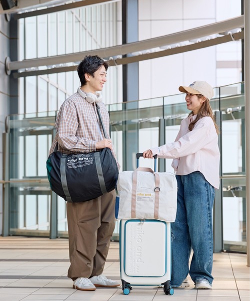 niko and...（ニコアンド）の「ニコロゴドラムバッグ２（トラベルグッズ・レディース・ブラック/アイボリー・XX-SMALL）」の7枚目の写真