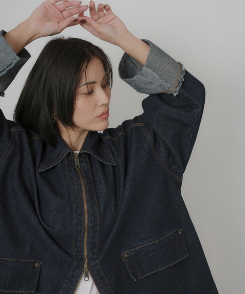 Floran（フローラン）の「オーバーサイズ　デニムジャケット（デニムジャケット・レディース・ワンウォッシュ/ライトブルー・FREE）」の2枚目の写真