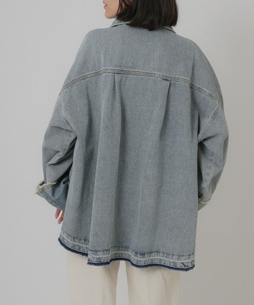 Floran（フローラン）の「オーバーサイズ　デニムジャケット（デニムジャケット・レディース・ワンウォッシュ/ライトブルー・FREE）」の13枚目の写真