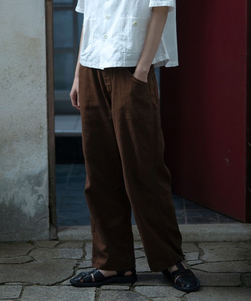 OMNIGOD（オムニゴッド）の「[OMNIGOD womens / オムニゴッド] 綿麻ツイル ルーズイージーペインターパンツ（その他パンツ・レディース・アイボリー/ブラウン/グレー・0/1）」の4枚目の写真