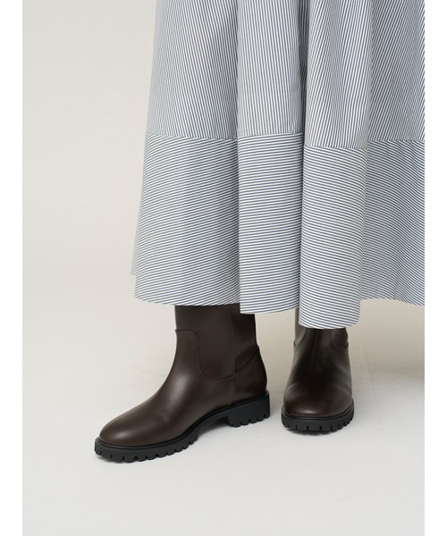 SNIDEL(スナイデル)の「Sustainableフリルデザインシャツワンピース(ワンピース・レディース・チェック/ストライプ/ホワイト・0/1)」の16枚目の写真