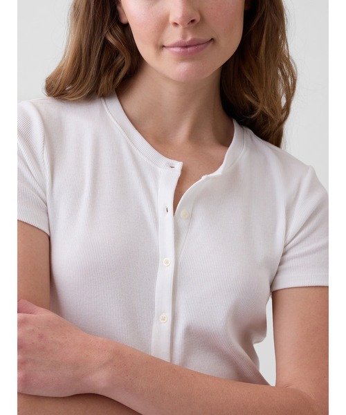 GAP(ギャップ)の「リブ ボタンアップトップス 半袖カーディガン(カーディガン/ボレロ・レディース・ブラック/ホワイト/ブラウン・L/M/XS/S/XL/XXS)」の13枚目の写真