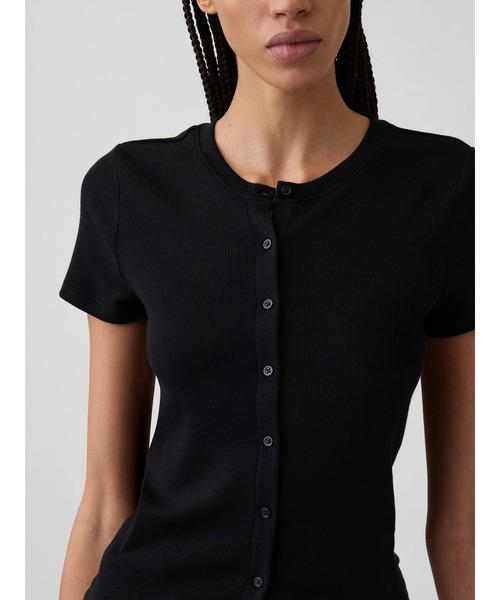 GAP(ギャップ)の「リブ ボタンアップトップス 半袖カーディガン(カーディガン/ボレロ・レディース・ブラック/ホワイト/ブラウン・L/M/XS/S/XL/XXS)」の15枚目の写真
