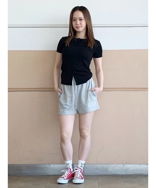 GAP(ギャップ)の「リブ ボタンアップトップス 半袖カーディガン(カーディガン/ボレロ・レディース・ブラック/ホワイト/ブラウン・L/M/XS/S/XL/XXS)」の19枚目の写真