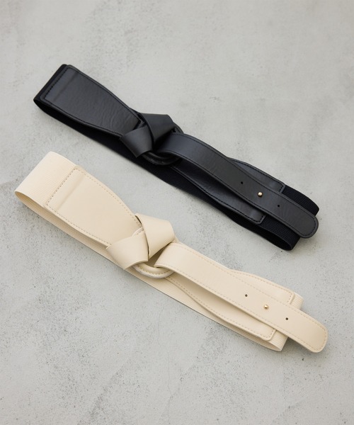 uyu.（ウユ）の「【メリハリシルエット】ワイドレザーコルセットベルト（ベルト・レディース・ブラック/ホワイト・FREE）」の5枚目の写真
