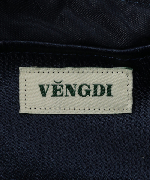 La TOTALITE（ラトータリテ）の「VENGDI / ベンディ Dia サテンミニバッグ（ハンドバッグ・レディース・ネイビー/サックスブルー・FREE）」の9枚目の写真