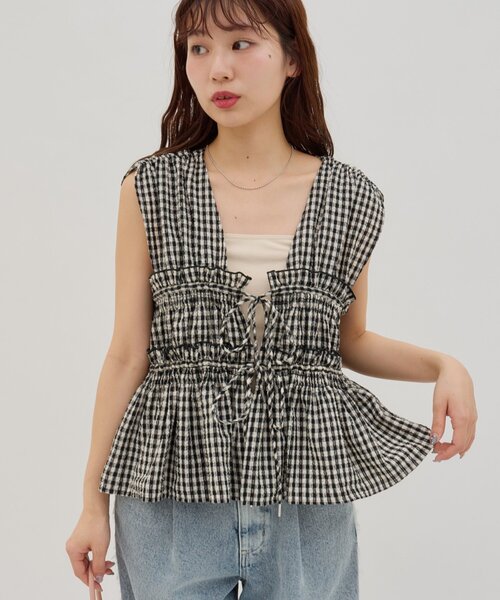 DISCOAT（ディスコート）の「【umm.】柄アソートギャザーリボンノースリ（シャツ/ブラウス・レディース・ブラック/オフホワイト/ブラック系その他・FREE）」の3枚目の写真