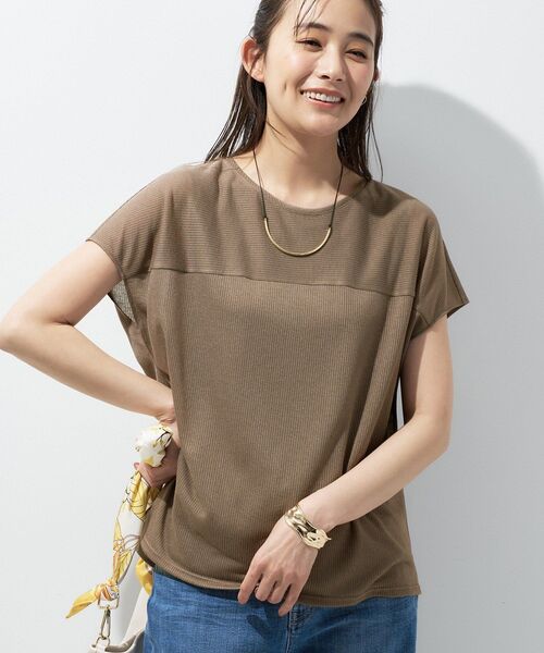INDIVI(インディヴィ)の「【洗える/アンサンブル可能】シアースストライプトップス(Tシャツ/カットソー・レディース・ブラック/イエロー系その他/ブラウン系/ライトブルー/ホワイト・38/05/13/15 /19/34)」の19枚目の写真