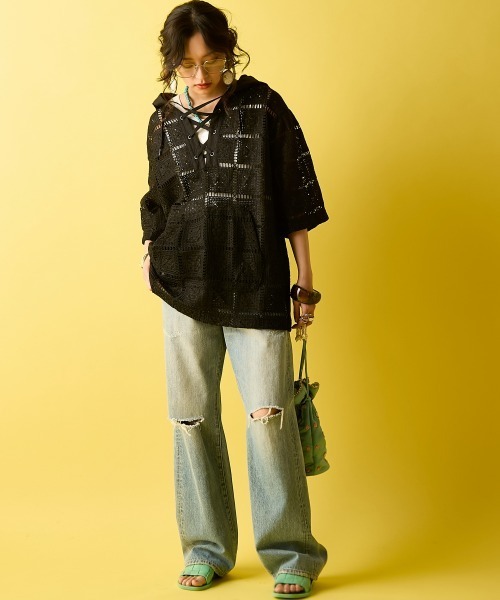 GEVS.(ジェイヴィス)の「レースアップレースフーディ<大きいサイズ有>GEVS.(シャツ/ブラウス・レディース・ブラック/キナリ・M/L/LL/3L/4L/5L)」の5枚目の写真