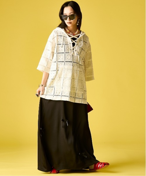 GEVS.(ジェイヴィス)の「レースアップレースフーディ<大きいサイズ有>GEVS.(シャツ/ブラウス・レディース・ブラック/キナリ・M/L/LL/3L/4L/5L)」の21枚目の写真