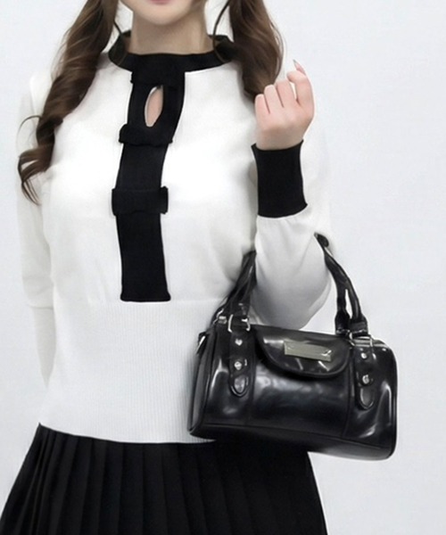 DearMyLoveRose(ディアマイラブローズ)の「ハートチャーム付きミニボストンバッグ【select Item】(ショルダーバッグ・レディース・ブラック/オフホワイト/ブラウン・FREE)」の2枚目の写真