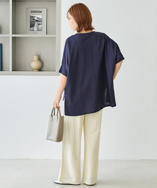 LAVEANGE(ラビアンジェ)の「【好機能シリーズ】接触冷感|トリコットワイドプルオーバー(Tシャツ/カットソー・レディース・ブラック/グレー/ドット/ベージュ/インディゴブルー/ネイビー/ダークブラウン・M/LL/3L/4L/5L)」の16枚目の写真