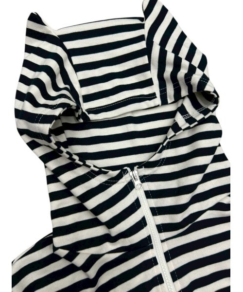 Never mind the XU / Chikashitsu+（ネバーマインド ザ エックスユー / チカシツプラス）の「【nmtc+】border horn zip up hoodie / 【エヌエムティーシープラス】ボーダーツノジップアップパーカー（パーカー・レディース・グレー/ブラック・ONE SIZE）」の5枚目の写真