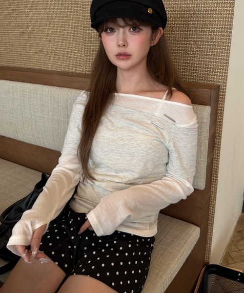 RAY CASSIN（レイカズン）の「オフショルレイヤードロンT（Tシャツ/カットソー・レディース・ホワイト/ホワイト系その他/ベージュ系その他2/グレー系その他2・FREE）」の3枚目の写真