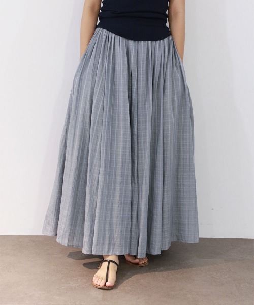 Marilyn Moon(マリリンムーン)の「sheer check tuck gather skirt(スカート・レディース・ネイビー/グレー/オフホワイト・FREE)」の2枚目の写真