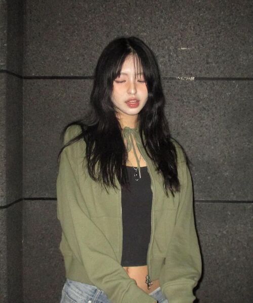 AMESWORLDWIDE(アメスワールドワイド)の「BASIC SMALL LOGO HOODIE ZIP UP KHAKI(パーカー・レディース・その他・LARGE/MEDIUM/SMALL)」の13枚目の写真