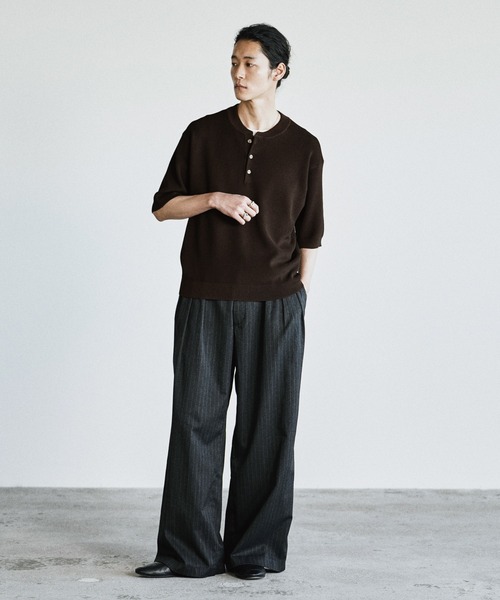 WYM LIDNM（ウィム バイ リドム）の「AZE H/S KNIT HENLEY（ニット/セーター・メンズ・グレー/ブラウン/チャコール・S/M/L）」の8枚目の写真