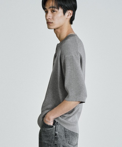 WYM LIDNM（ウィム バイ リドム）の「AZE H/S KNIT HENLEY（ニット/セーター・メンズ・グレー/ブラウン/チャコール・S/M/L）」の13枚目の写真