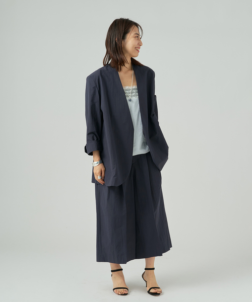 VERMEIL par iena(ヴェルメイユパーイエナ)の「《手洗い可》Dry Touch Collarless ジャケット(ノーカラージャケット・レディース・ネイビー・38/36)」の3枚目の写真
