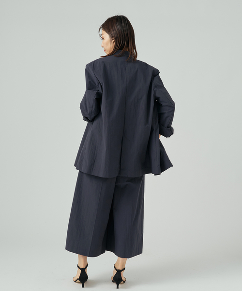 VERMEIL par iena(ヴェルメイユパーイエナ)の「《手洗い可》Dry Touch Collarless ジャケット(ノーカラージャケット・レディース・ネイビー・38/36)」の4枚目の写真