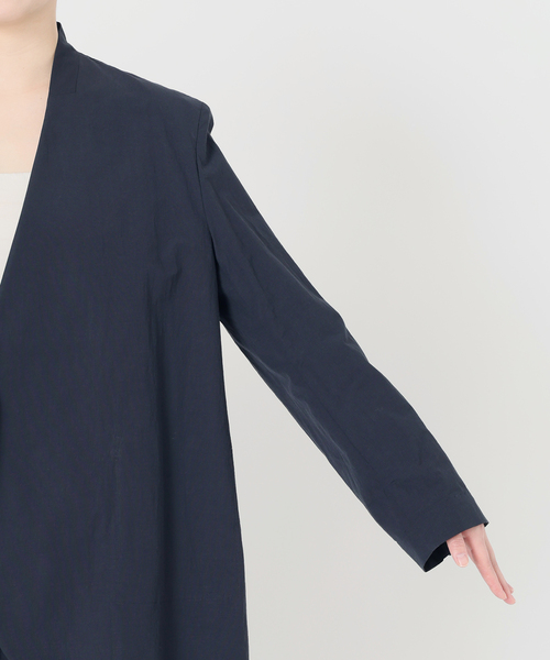 VERMEIL par iena(ヴェルメイユパーイエナ)の「《手洗い可》Dry Touch Collarless ジャケット(ノーカラージャケット・レディース・ネイビー・38/36)」の11枚目の写真