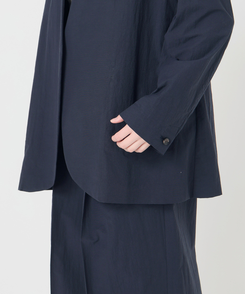 VERMEIL par iena(ヴェルメイユパーイエナ)の「《手洗い可》Dry Touch Collarless ジャケット(ノーカラージャケット・レディース・ネイビー・38/36)」の12枚目の写真