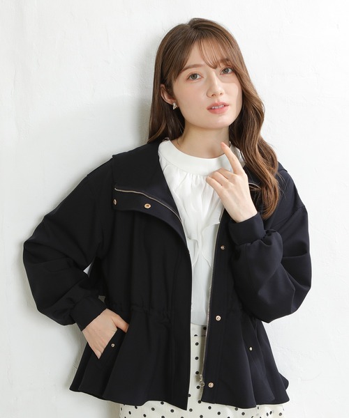 ASTORIA ODIER(アストリアオディール)の「ペプラムマウンテンパーカー(マウンテンパーカー・レディース・ネイビー/アイボリー・MEDIUM)」の13枚目の写真
