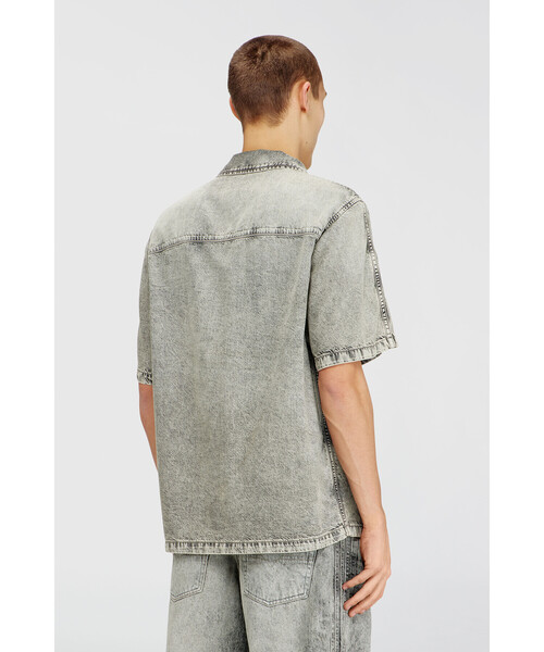 DIESEL(ディーゼル)の「メンズ デニムシャツ D-NABIL-S8(シャツ/ブラウス・メンズ・ブラック系その他・X-LARGE/SMALL/MEDIUM/LARGE/X-SMALL)」の4枚目の写真