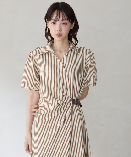 krahe(クレーエ)の「ストライプ柄カシュクールシャツワンピース(ワンピース・レディース・ブルー/ブラウン/ブラック・FREE)」の3枚目の写真