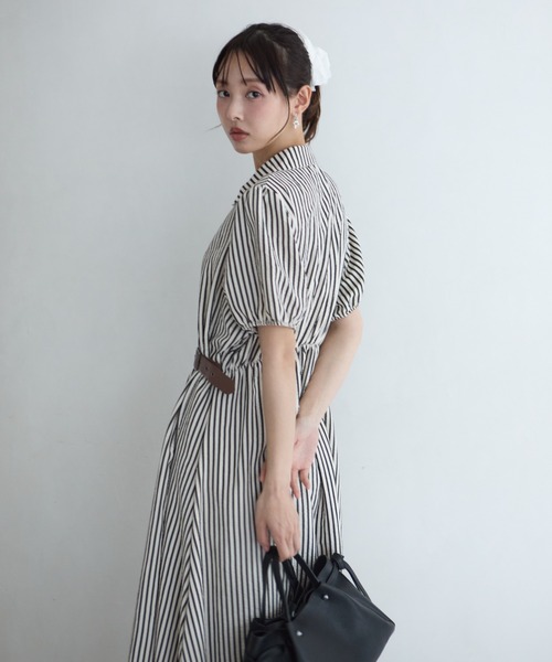 krahe(クレーエ)の「ストライプ柄カシュクールシャツワンピース(ワンピース・レディース・ブルー/ブラウン/ブラック・FREE)」の13枚目の写真
