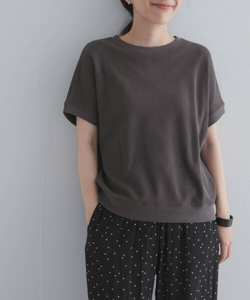URBAN RESEARCH DOORS(アーバンリサーチドアーズ)の「タックフライスフレンチTシャツ(Tシャツ/カットソー・レディース・ネイビー/ナチュラル/レッド系その他/ブルー/チャコールグレー/オレンジ系その他・FREE)」の12枚目の写真