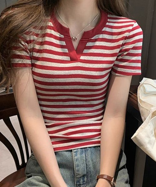 mielu(ミエル)の「ボーダーVネックTシャツ(Tシャツ/カットソー・レディース・ブラック/レッド・LARGE/MEDIUM)」の7枚目の写真