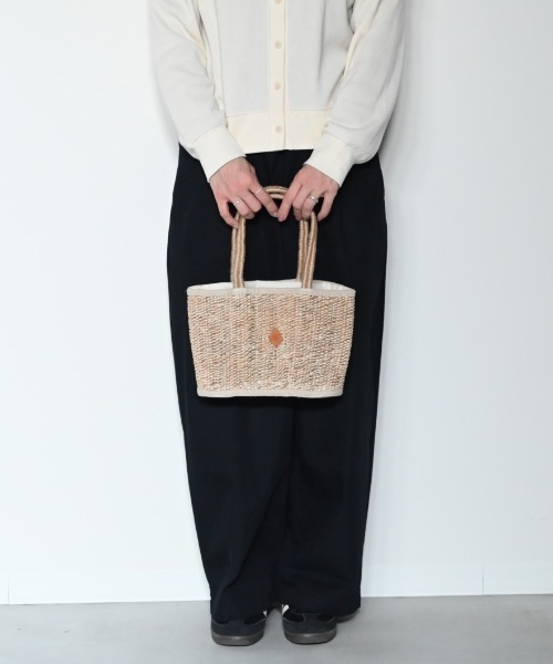 CLEDRAN(クレドラン)の「【ヤシの繊維×ジュート】CL3919 HAND&WORK MIX YARN WIDE TOTE(かごバッグ・レディース・ナチュラル/グレー・FREE)」の12枚目の写真