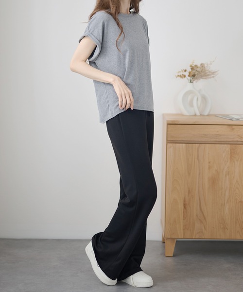 DAYRA(デイラ)の「ハイウエスト ベーシック スウェット フレア パンツ(スウェットパンツ・レディース・ブラック/ダークグレー/ネイビー・M/L)」の5枚目の写真