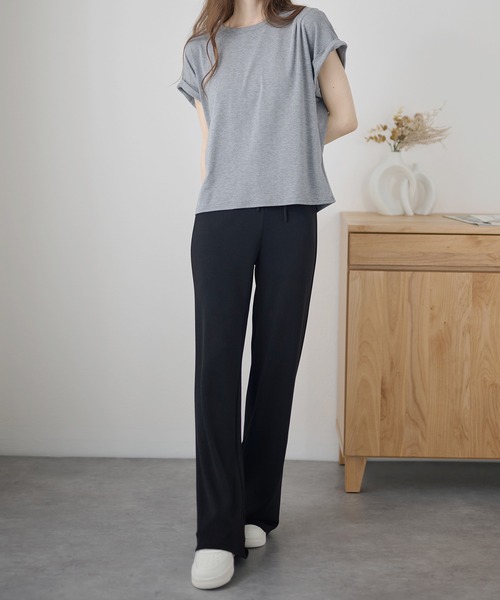 DAYRA(デイラ)の「ハイウエスト ベーシック スウェット フレア パンツ(スウェットパンツ・レディース・ブラック/ダークグレー/ネイビー・M/L)」の7枚目の写真