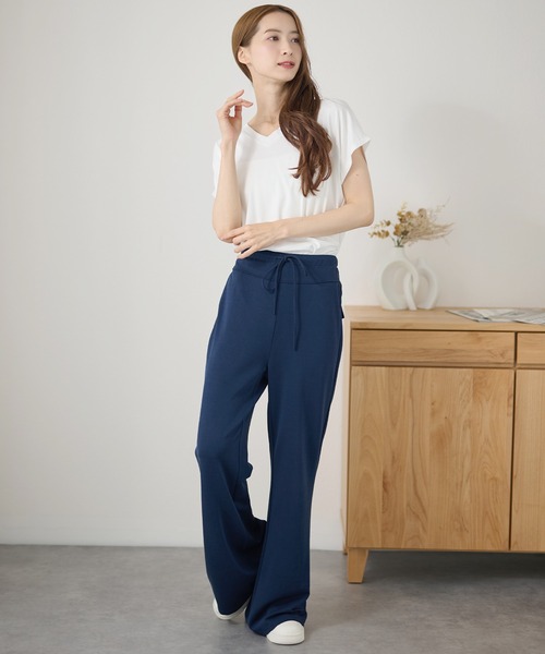 DAYRA(デイラ)の「ハイウエスト ベーシック スウェット フレア パンツ(スウェットパンツ・レディース・ブラック/ダークグレー/ネイビー・M/L)」の15枚目の写真