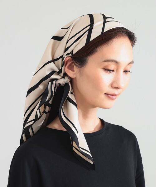Demi-Luxe BEAMS(デミルクス ビームス)の「lescarf / モノグラム スカーフ(ストール/ショール・レディース・ベージュ・ONE SIZE)」の2枚目の写真
