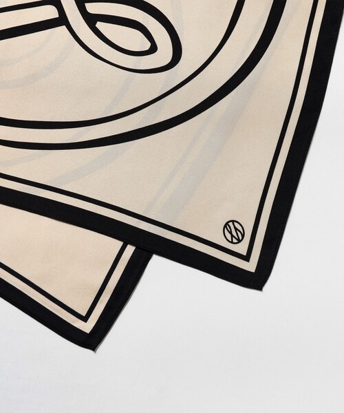 Demi-Luxe BEAMS(デミルクス ビームス)の「lescarf / モノグラム スカーフ(ストール/ショール・レディース・ベージュ・ONE SIZE)」の4枚目の写真