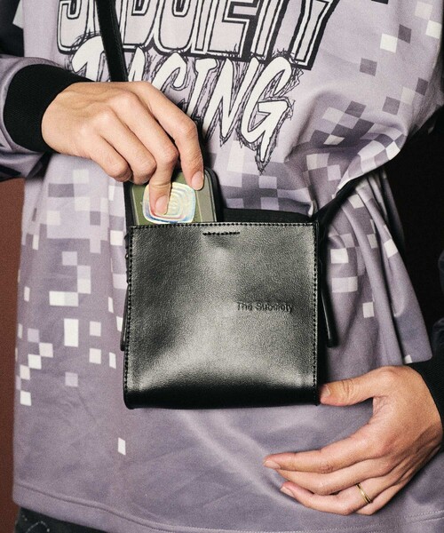 Subciety（サブサエティ）の「Black album sacoche（ショルダーバッグ・メンズ・ブラック・FREE）」の2枚目の写真