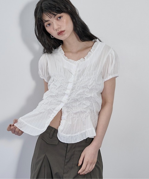 THE YOn(ザヨン)の「シアーストライプギャザーシェイプシャツ(シャツ/ブラウス・レディース・ブラック/オフホワイト・FREE)」の18枚目の写真