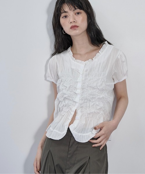 THE YOn(ザヨン)の「シアーストライプギャザーシェイプシャツ(シャツ/ブラウス・レディース・ブラック/オフホワイト・FREE)」の20枚目の写真