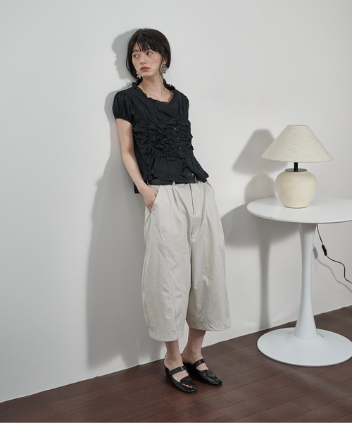 THE YOn(ザヨン)の「シアーストライプギャザーシェイプシャツ(シャツ/ブラウス・レディース・ブラック/オフホワイト・FREE)」の15枚目の写真