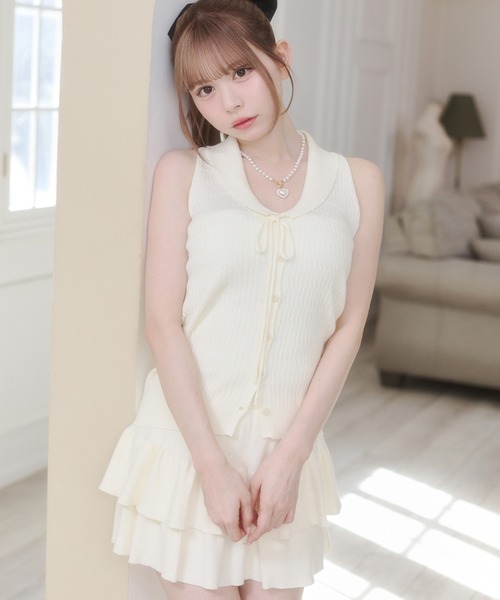 Rmine(アールマイン)の「襟付きリボン ニットトップス & ティアードミニスカート セットアップ(セットアップ・レディース・ブルー/ホワイト/グレー/ネイビー・FREE)」の2枚目の写真