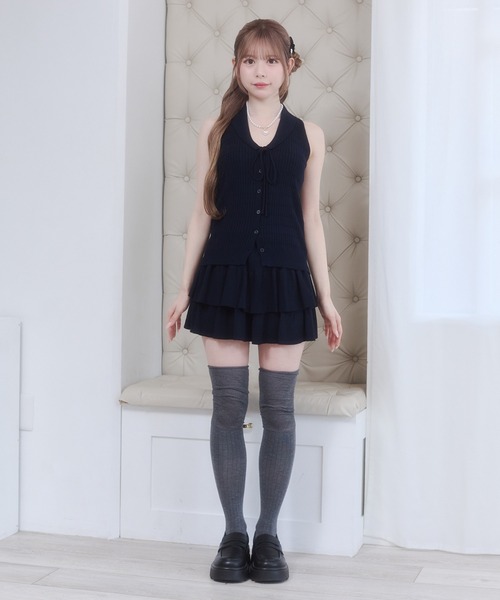 Rmine(アールマイン)の「襟付きリボン ニットトップス & ティアードミニスカート セットアップ(セットアップ・レディース・ブルー/ホワイト/グレー/ネイビー・FREE)」の21枚目の写真