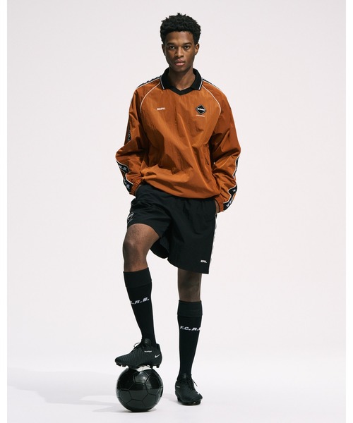F.C.Real Bristol(エフシーレアルブリストル)の「NYLON CHAMBRAY PRACTICE SHORTS(その他パンツ・メンズ・ブラック/オレンジ/チャコールグレー・MEDIUM/LARGE/SMALL/XX-LARGE/X-LARGE)」の10枚目の写真