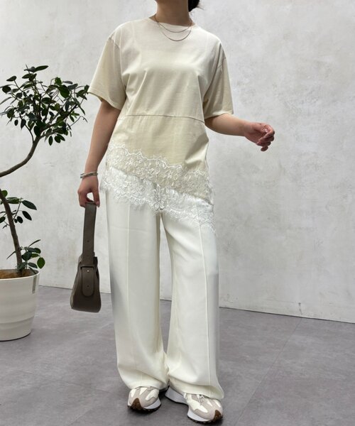 Jena espace merveilleux(ジェナ エスパスメルヴェイユ)の「裾レース切替カットソー(Tシャツ/カットソー・レディース・ベージュ/ブラック/オフホワイト・FREE)」の21枚目の写真
