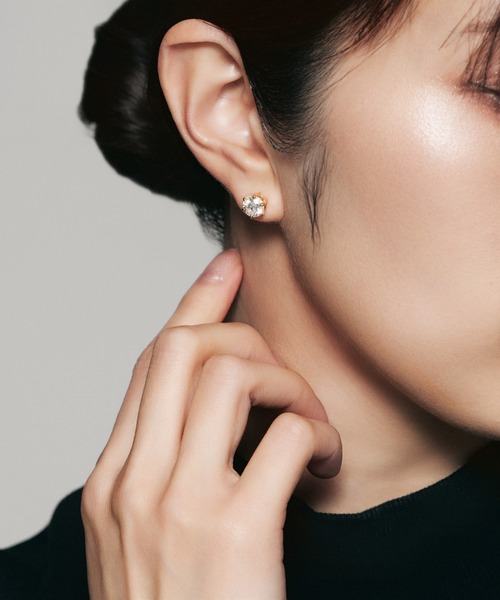 UNITED JEWELS（ユナイテッドジュエルズ）の「K18 ラボグロウンダイヤモンド ピアス（ラウンド）（ピアス（両耳用）・レディース・イエローゴールド・FREE）」の5枚目の写真