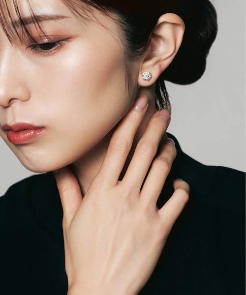 UNITED JEWELS（ユナイテッドジュエルズ）の「K18 ラボグロウンダイヤモンド ピアス（ラウンド）（ピアス（両耳用）・レディース・イエローゴールド・FREE）」の6枚目の写真