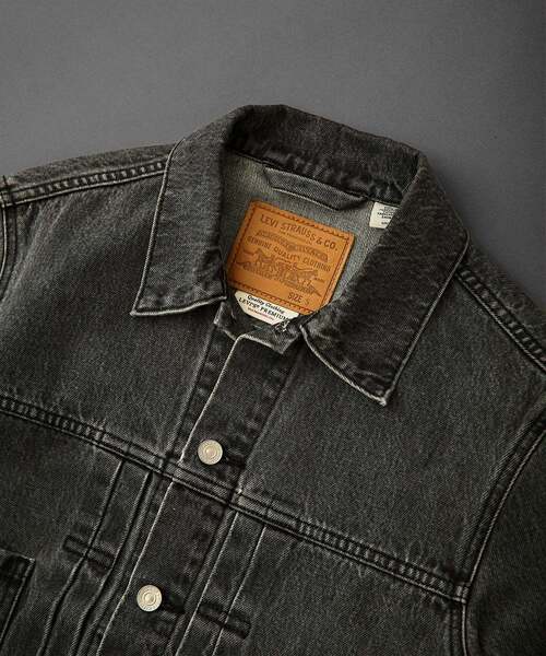 Levi's(リーバイス)の「Levi’s(リーバイス) 別注 2nd Type トラッカー ジャケット ASH BLACK(デニムジャケット・メンズ・チャコールグレー・XX-LARGE/X-LARGE/LARGE/MEDIUM/SMALL/X-SMALL)」の2枚目の写真