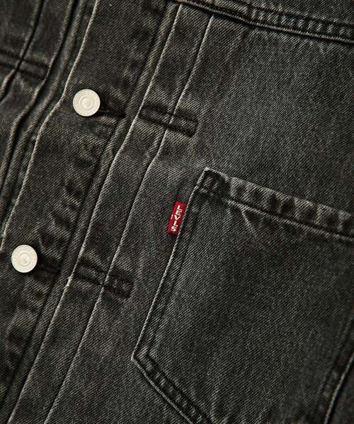 Levi's(リーバイス)の「Levi’s(リーバイス) 別注 2nd Type トラッカー ジャケット ASH BLACK(デニムジャケット・メンズ・チャコールグレー・XX-LARGE/X-LARGE/LARGE/MEDIUM/SMALL/X-SMALL)」の4枚目の写真
